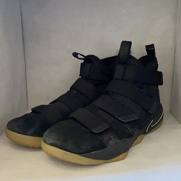 Nike LeBron James soldier 11s - Picture 2 of 11